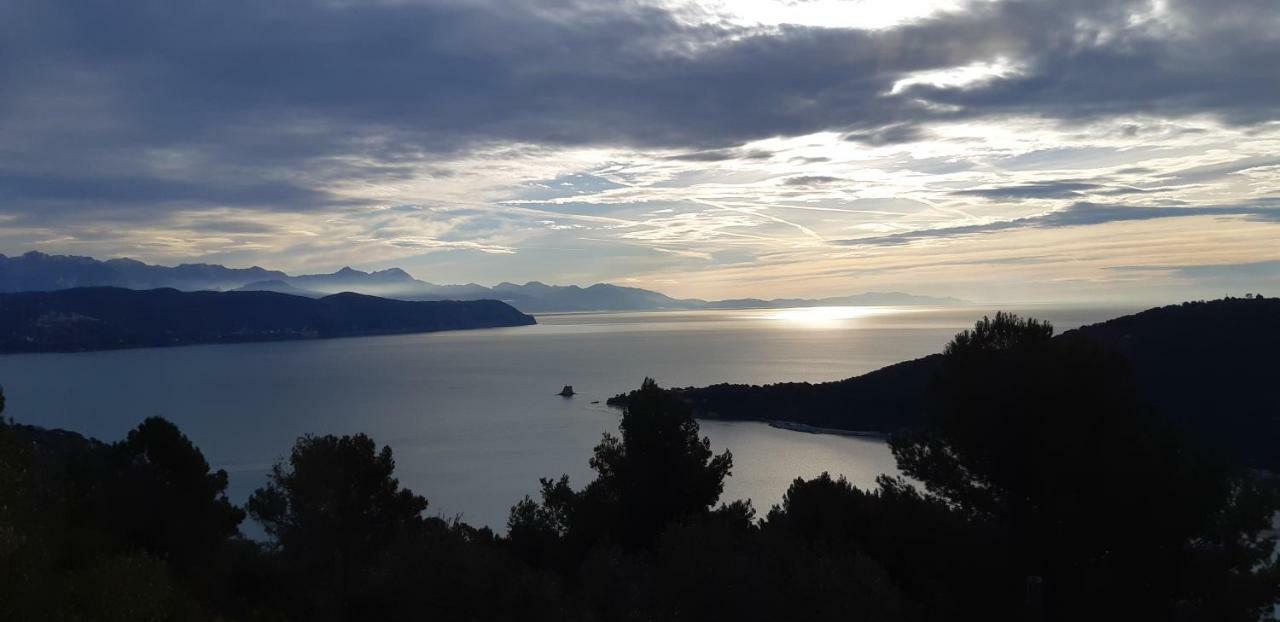 La Martina Portovenere Trekking Cottage ปอร์โตเวเนเร ภายนอก รูปภาพ
